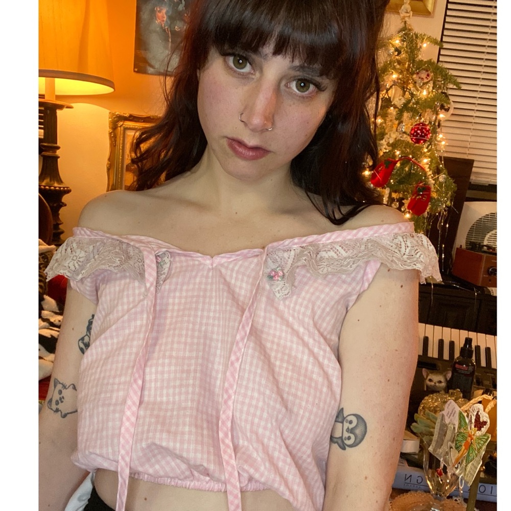 Cropped vintage shirt